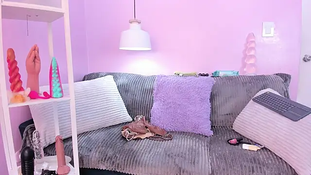 Snapshot of Hiyakasudere chatting on 04/08/26, 06:19 Hiyakasudere online show from 04/08/26, 06:19