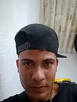 Snapshot of Alejandr420 chatting on 03/14/26, 01:34 Alejandr420 online show from 03/14/26, 01:34