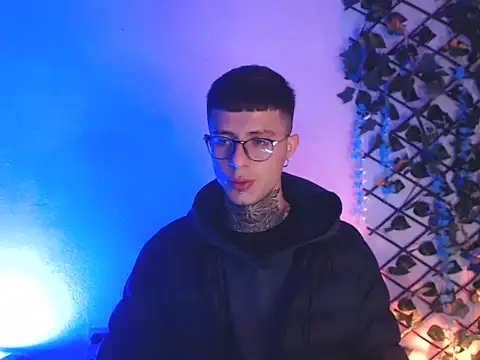 7 Saturno 7 online show from 03/07/25, 04:24