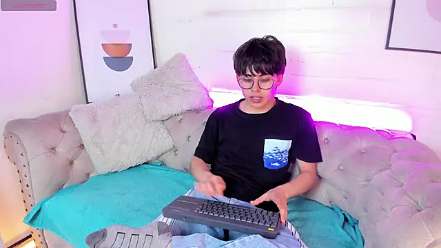 PepperTwink online show from 02/17/25, 01:42