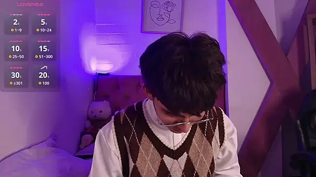 PepperTwink online show from 10/28/25, 03:58