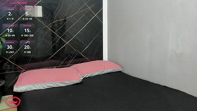 Snapshot of maddie_18 chatting on 03/10/25, 11:53 maddie 18 online show from 03/10/25, 11:53