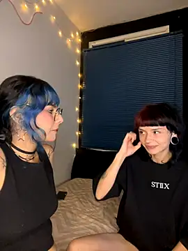 mavimist   online show from 10/12/25, 01:37