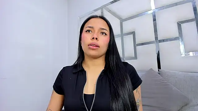 ZoeWan69 online show from 11/22/25, 01:54