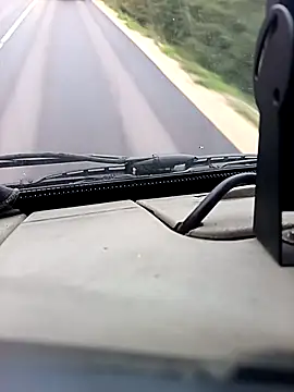 Snapshot of Dam70 chatting on 09/11/25, 05:29 Dam70 online show from 09/11/25, 05:29