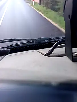 Snapshot of Dam70 chatting on 09/15/25, 05:40 Dam70 online show from 09/15/25, 05:40