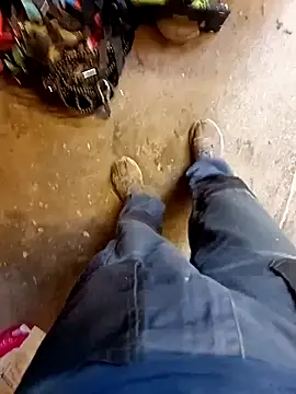 Snapshot of Dam70 chatting on 10/26/25, 07:14 Dam70 online show from 10/26/25, 07:14