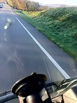 Snapshot of Dam70 chatting on 11/04/25, 07:18 Dam70 online show from 11/04/25, 07:18