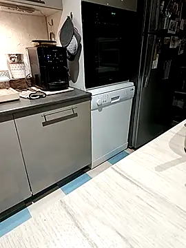 Snapshot of Dam70 chatting on 11/13/25, 04:44 Dam70 online show from 11/13/25, 04:44