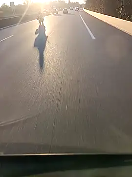 Snapshot of Dam70 chatting on 12/04/25, 02:48 Dam70 online show from 12/04/25, 02:48