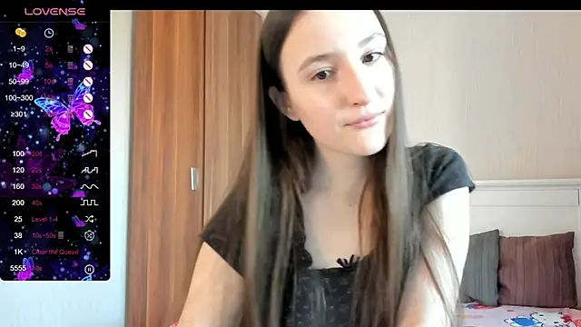 Cute  Nana online show from 10/23/25, 10:14