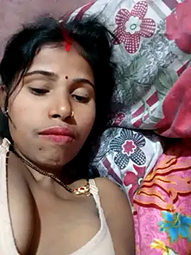 Snapshot of Miss_triha chatting on 02/14/25, 12:41 Miss triha online show from 02/14/25, 12:41