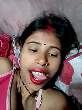 Snapshot of Miss_triha chatting on 02/16/25, 12:52 Miss triha online show from 02/16/25, 12:52