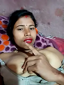 Snapshot of Miss_triha chatting on 02/19/25, 09:58 Miss triha online show from 02/19/25, 09:58