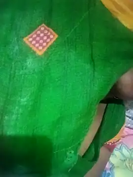 Snapshot of Miss_triha chatting on 09/20/25, 08:43 Miss triha online show from 09/20/25, 08:43