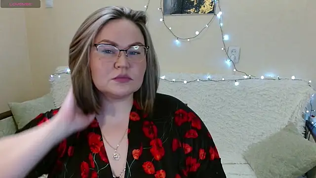 Vivien  wet online show from 02/01/25, 05:58