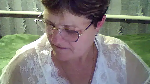 ElzaJewel online show from 10/18/25, 06:52