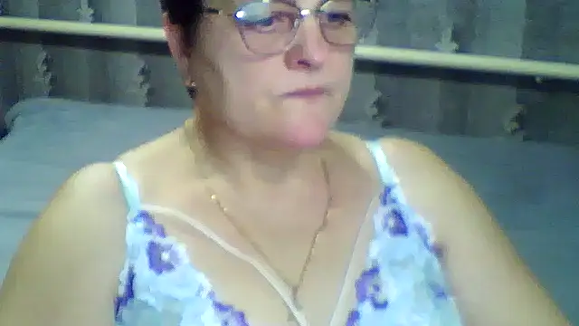 ElzaJewel online show from 02/15/26, 04:25