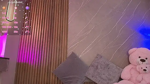 ariana jhonson1 online show from 03/25/26, 12:22