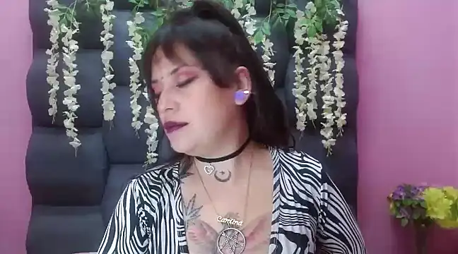 Snapshot of Fenix_Lilith chatting on 03/17/25, 01:29 Fenix Lilith online show from 03/17/25, 01:29