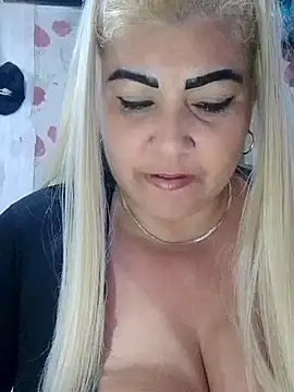 BonniAdams online show from 09/30/25, 02:27