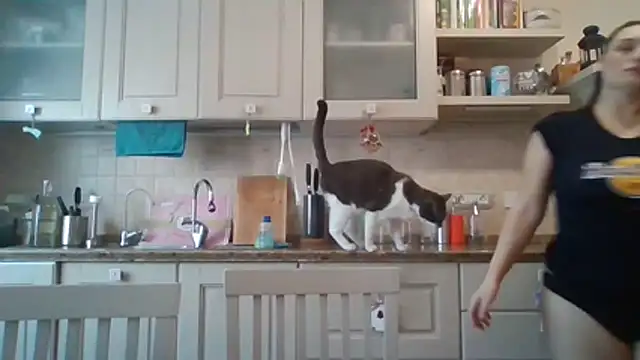 PrincessEileen89 online show from 12/18/25, 01:28