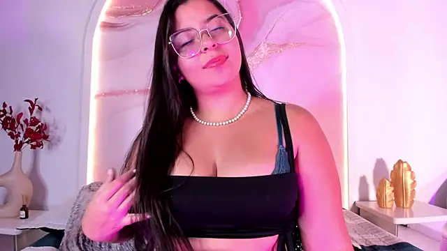 Sofii Lopezz online show from 02/08/25, 05:50