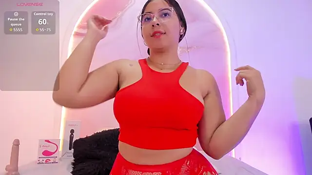 Sofii Lopezz online show from 10/25/25, 11:40