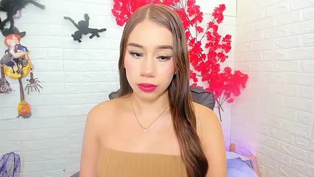 Snapshot of BarbieGirl___ chatting on 10/29/25, 05:31 BarbieGirl    online show from 10/29/25, 05:31