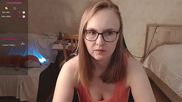 Agatha Mott online show from 09/30/25, 05:12