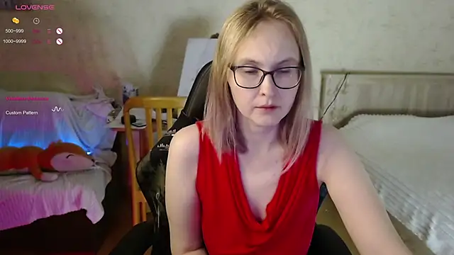 Agatha Mott online show from 10/25/25, 05:15