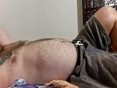 Snapshot of vitek1110 chatting on 09/12/25, 05:02 vitek1110 online show from 09/12/25, 05:02