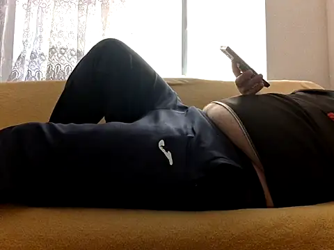 Snapshot of vitek1110 chatting on 09/18/25, 08:16 vitek1110 online show from 09/18/25, 08:16