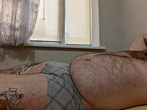 Snapshot of vitek1110 chatting on 10/11/25, 01:53 vitek1110 online show from 10/11/25, 01:53