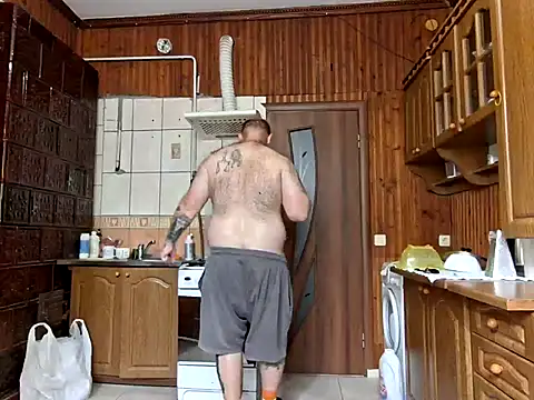 Snapshot of vitek1110 chatting on 10/12/25, 07:51 vitek1110 online show from 10/12/25, 07:51