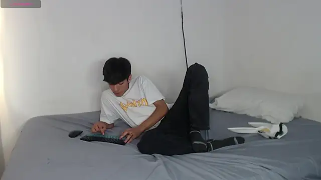 Snapshot of the_murderer chatting on 02/25/25, 05:30 the murderer online show from 02/25/25, 05:30