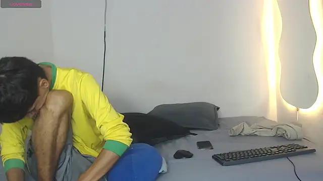 Snapshot of the_murderer chatting on 03/18/25, 08:25 the murderer online show from 03/18/25, 08:25