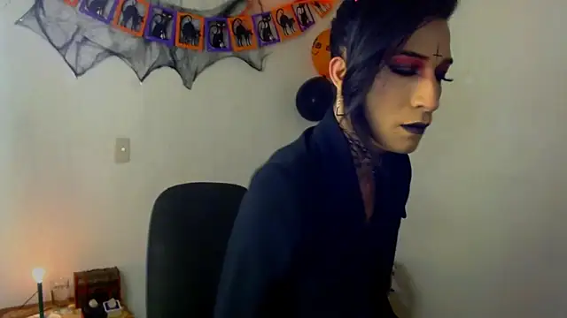 NovaNyx11 online show from 10/17/25, 09:50