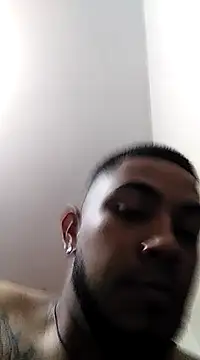 Snapshot of Elgroney23 chatting on 02/03/25, 03:09 Elgroney23 online show from 02/03/25, 03:09