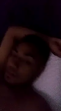 Snapshot of Elgroney23 chatting on 03/03/25, 01:42 Elgroney23 online show from 03/03/25, 01:42