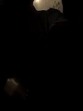 Snapshot of pietjepuk1310 chatting on 10/24/25, 10:39 pietjepuk1310 online show from 10/24/25, 10:39