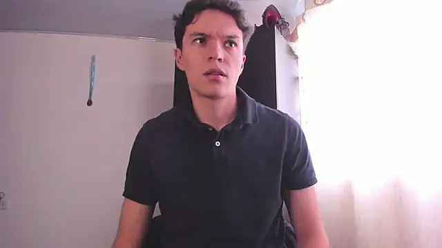 Snapshot of Mastrangelo_xxx chatting on 03/06/25, 02:08 Mastrangelo xxx online show from 03/06/25, 02:08