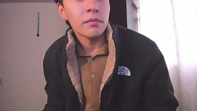 Snapshot of Mastrangelo_xxx chatting on 03/19/25, 08:54 Mastrangelo xxx online show from 03/19/25, 08:54