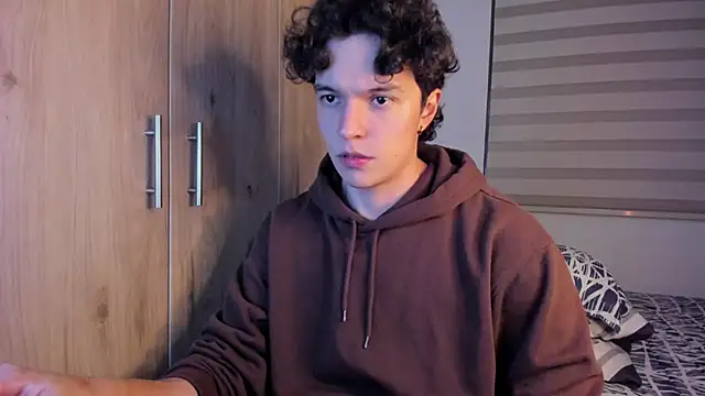 Snapshot of Mastrangelo_xxx chatting on 10/09/25, 04:21 Mastrangelo xxx online show from 10/09/25, 04:21