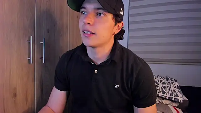 Snapshot of Mastrangelo_xxx chatting on 10/23/25, 03:06 Mastrangelo xxx online show from 10/23/25, 03:06