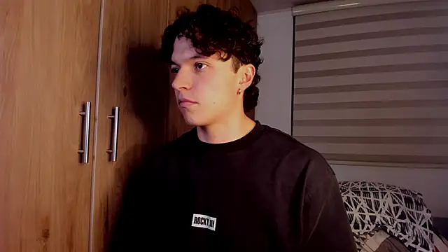 Snapshot of Mastrangelo_xxx chatting on 01/10/26, 05:09 Mastrangelo xxx online show from 01/10/26, 05:09