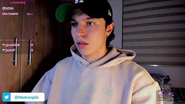 Snapshot of Mastrangelo_xxx chatting on 02/20/26, 04:20 Mastrangelo xxx online show from 02/20/26, 04:20