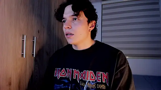 Snapshot of Mastrangelo_xxx chatting on 03/01/26, 01:29 Mastrangelo xxx online show from 03/01/26, 01:29