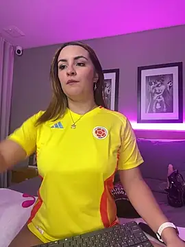 Snapshot of JessyCream chatting on 03/20/25, 10:29 JessyCream online show from 03/20/25, 10:29