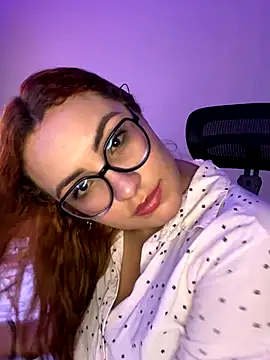 Snapshot of JessyCream chatting on 09/25/25, 09:40 JessyCream online show from 09/25/25, 09:40